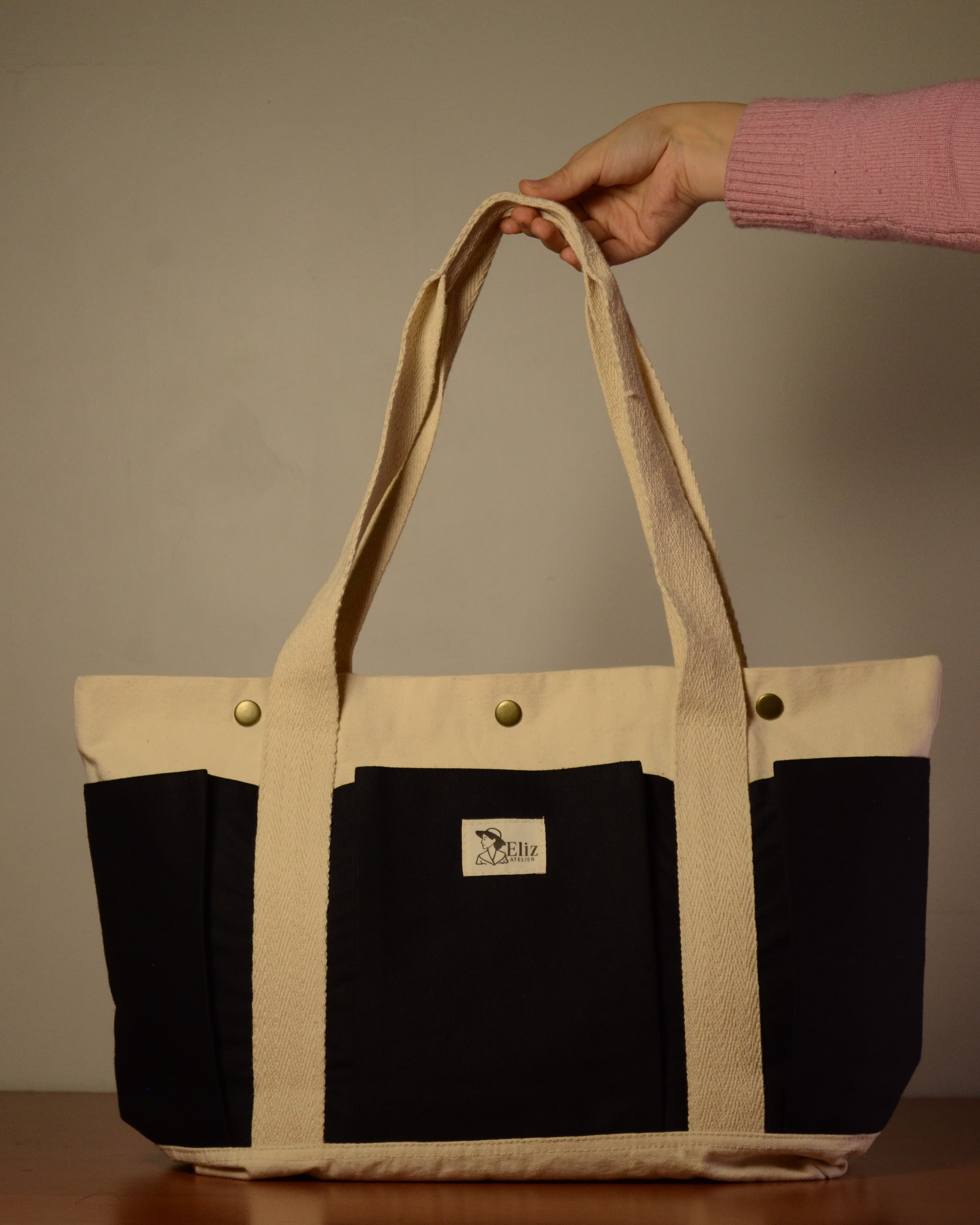 Bolso Bolsillos Exteriores - Negro - Crudo