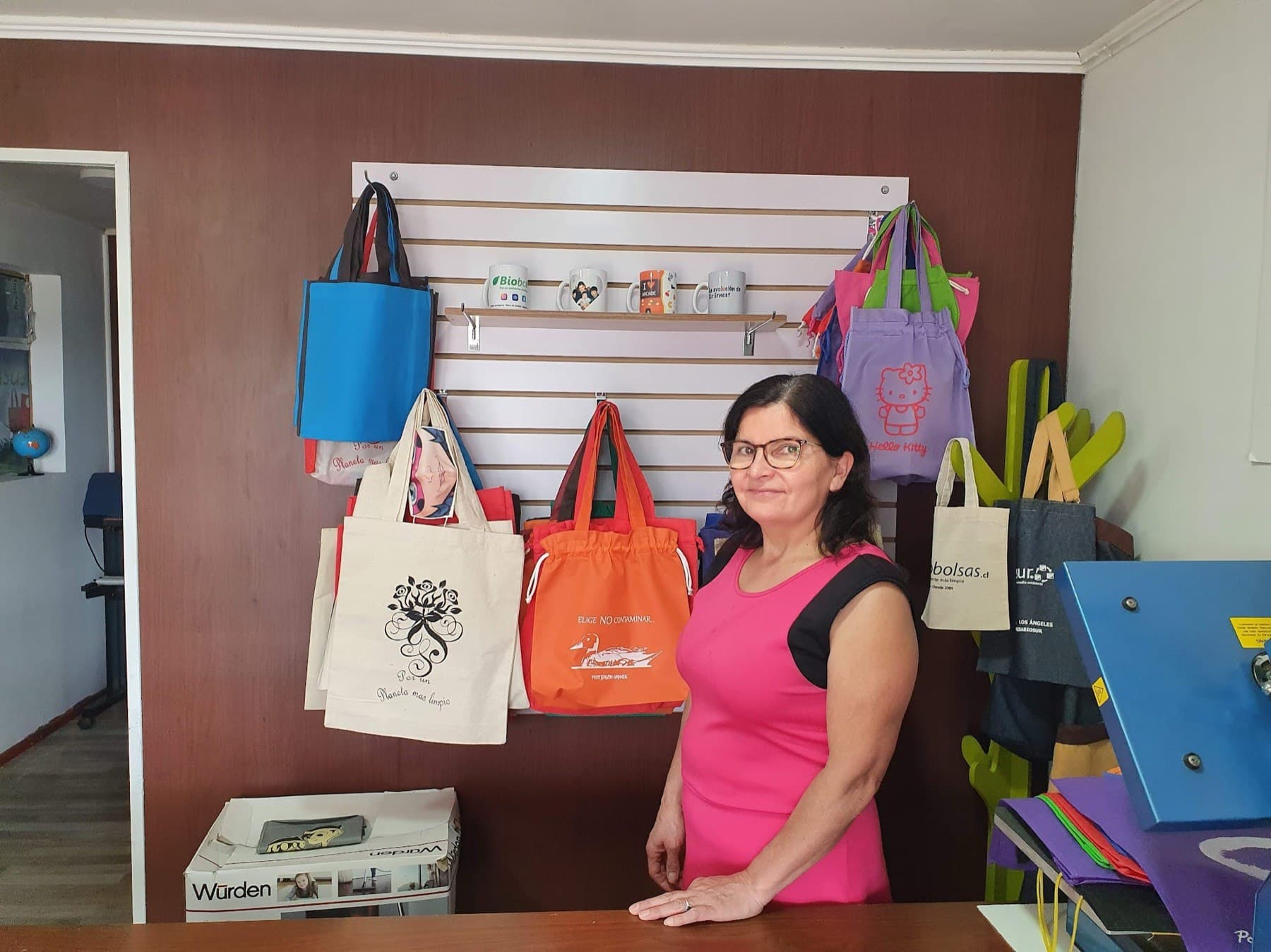Elizabeth en el taller que antecede a Eliz Atelier